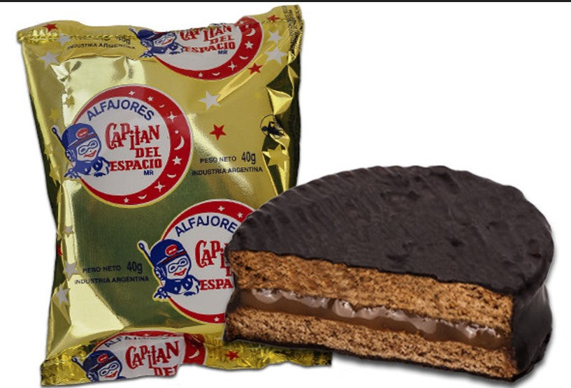 Capitan del espacio Alfajor with Chocolate coating